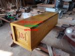 quan tài gỗ vàng tâm và cách nhận biết gỗ vàng tâm