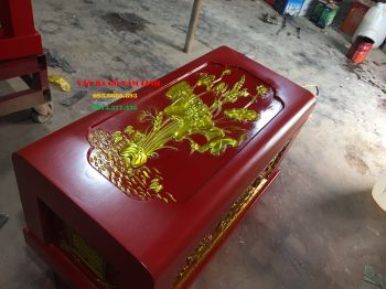 Quách gỗ vàng tâm chạm sen đẹp