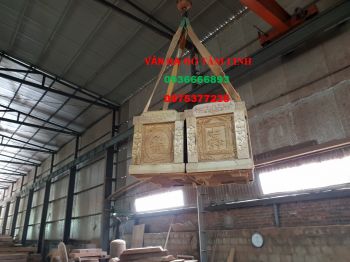 quách gỗ vàng tâm ngoại cỡ (Phủ bì: rộng 60cm, cao 73cm, dài 106cm)