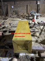 QUAN TÀI GỖ VÀNG TÂM 2 sườn để trơn, thiên trạm sen