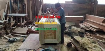 tiểu quách gỗ vàng tâm trạm sen hoặc rồng, hai đầu chữ phúc, thọ