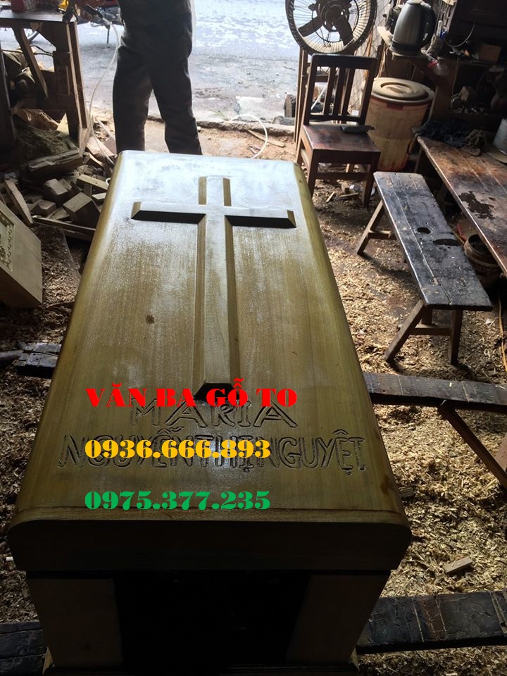 Quách gỗ vàng tâm