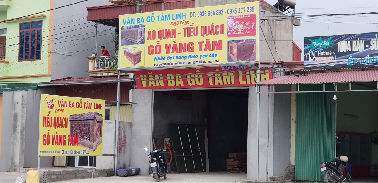 của hàng quách gỗ vàng tâm