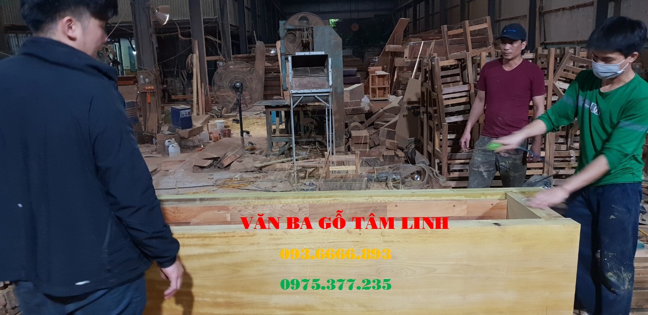 Quan tài gỗ vàng tâm